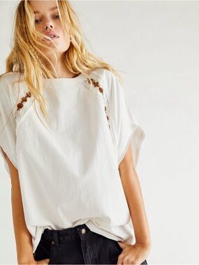 Free People Rough around the Edges Women's White Crochet-Trim Relaxed Tee size m